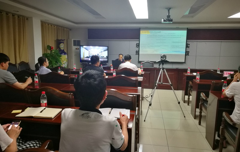 0605崇左市中心支局開展外匯業務“進銀行，送政策”培訓活動.jpg