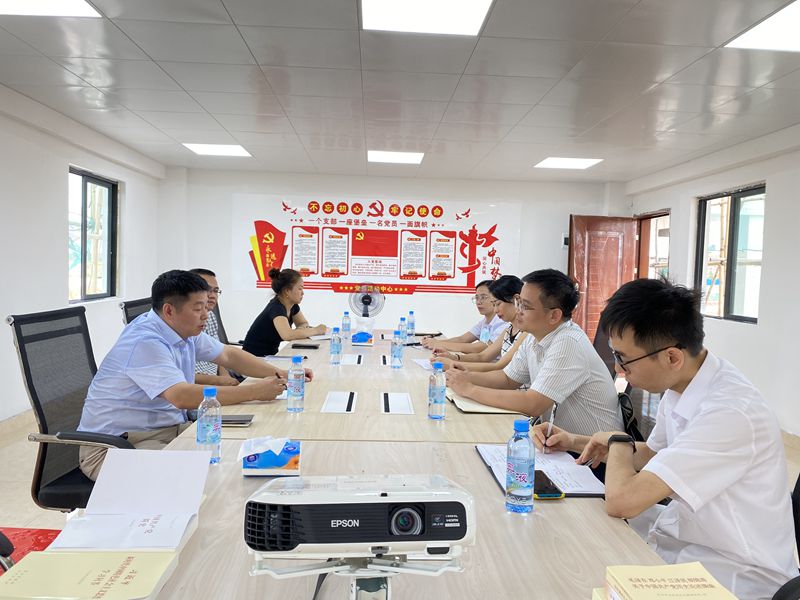 互聯(lián)網(wǎng)—防城港支局—國家外匯管理局防城港市中心支局前往廣西聯(lián)儲(chǔ)新材料科技有限公司開展“惠企為民十心”政策宣傳活動(dòng)—20210705.jpg
